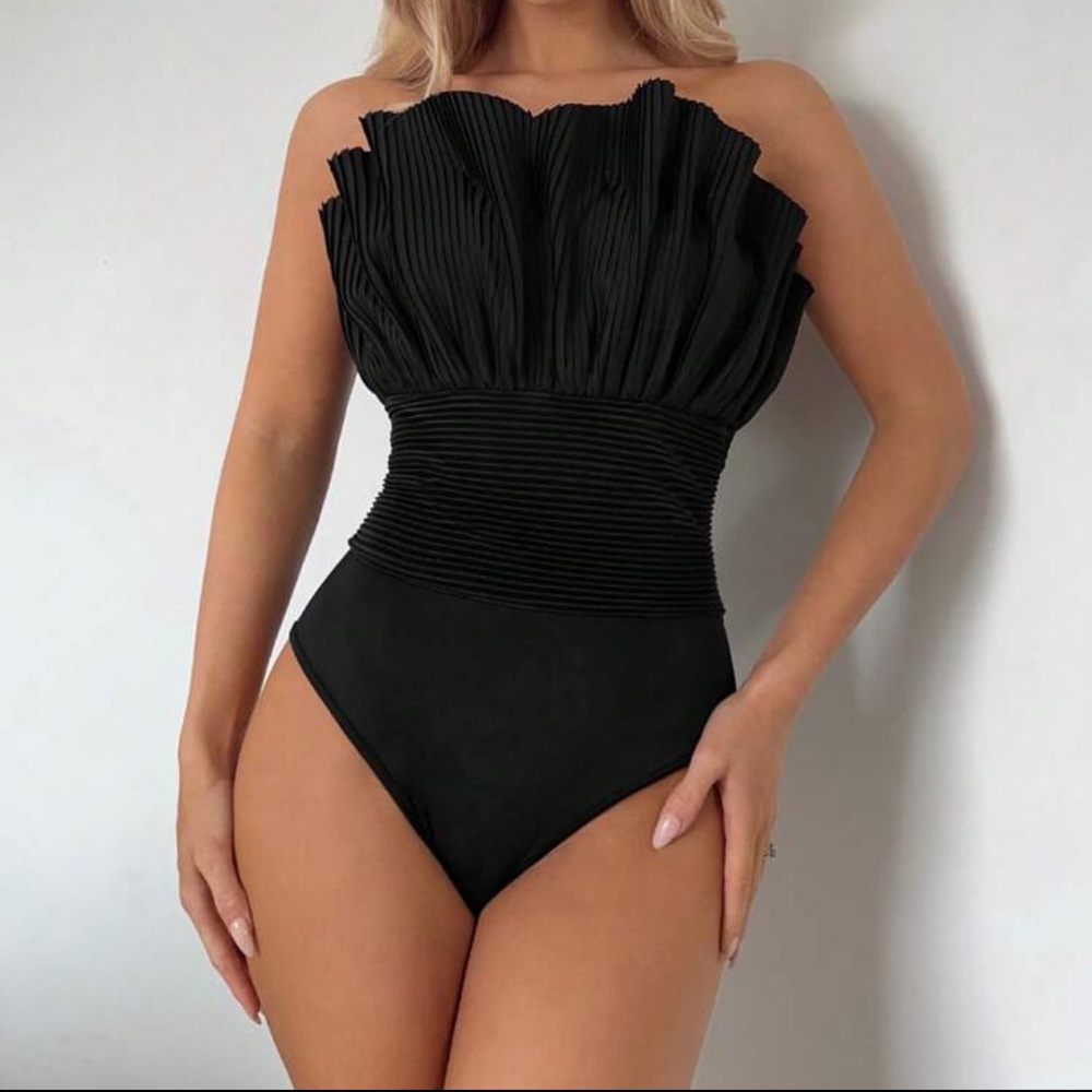 ‼️NEW‼️ Ruffle Trim Bodysuit